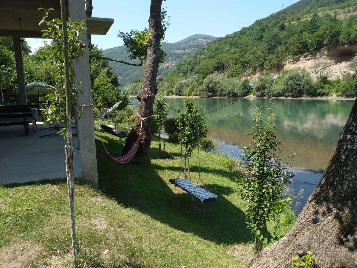 Vikendica Pored Drine Foca Handici المظهر الخارجي الصورة
