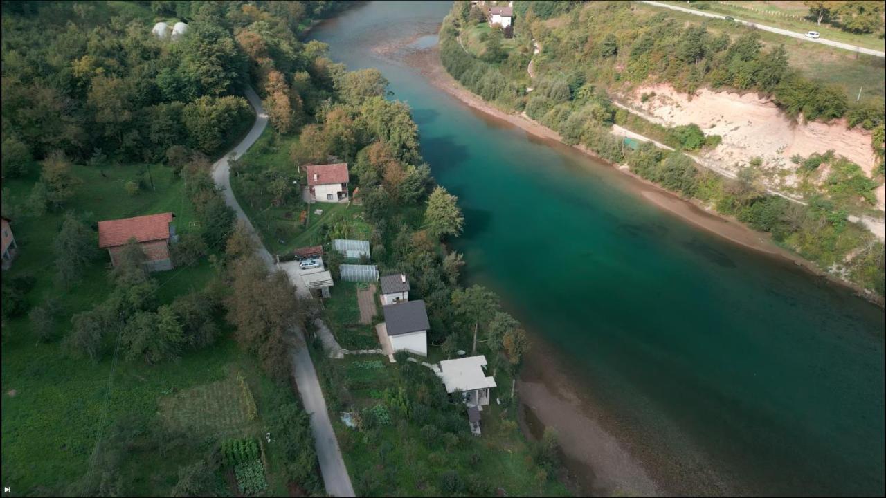 Vikendica Pored Drine Foca Handici المظهر الخارجي الصورة
