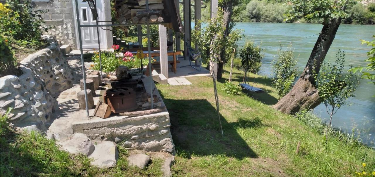 Vikendica Pored Drine Foca Handici المظهر الخارجي الصورة