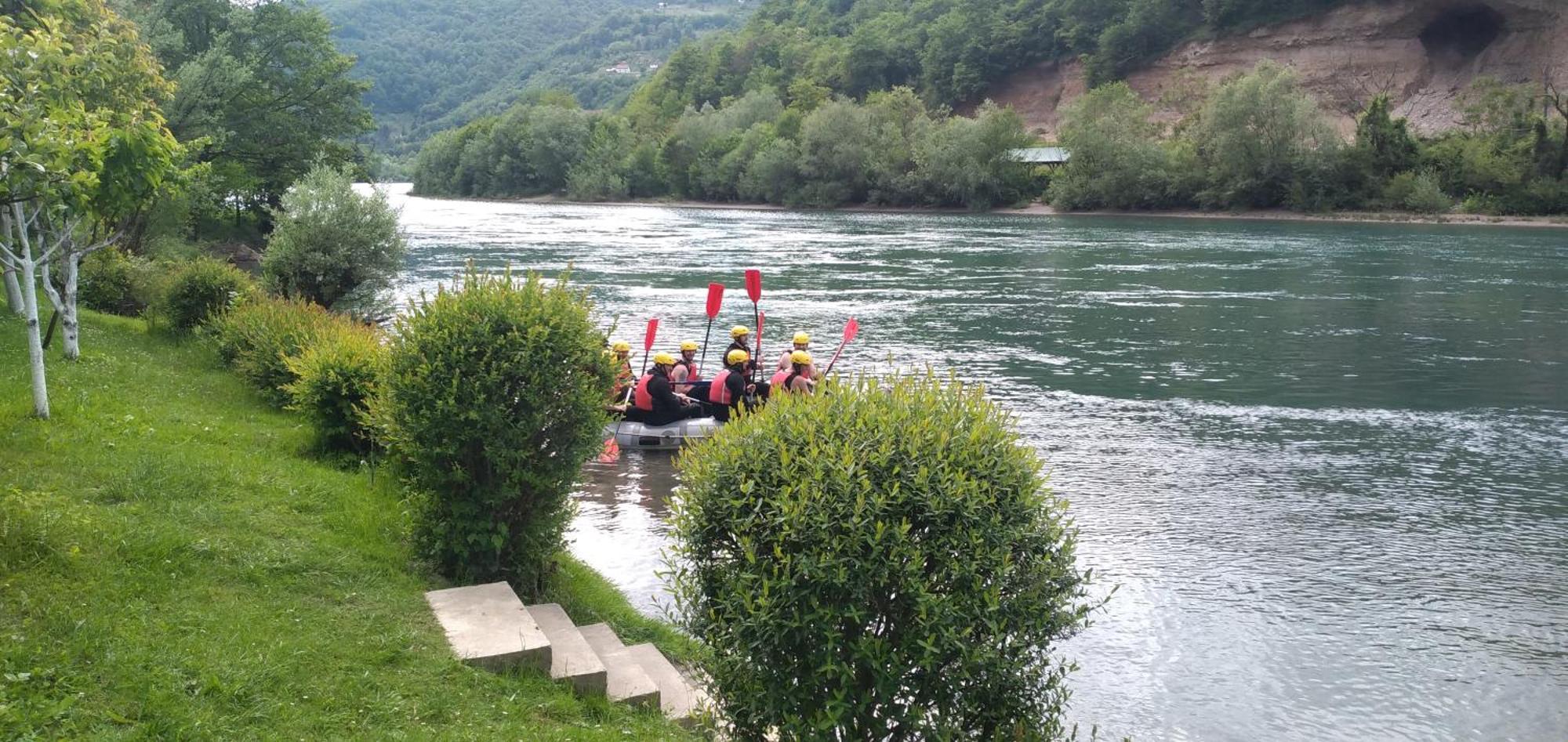 Vikendica Pored Drine Foca Handici المظهر الخارجي الصورة